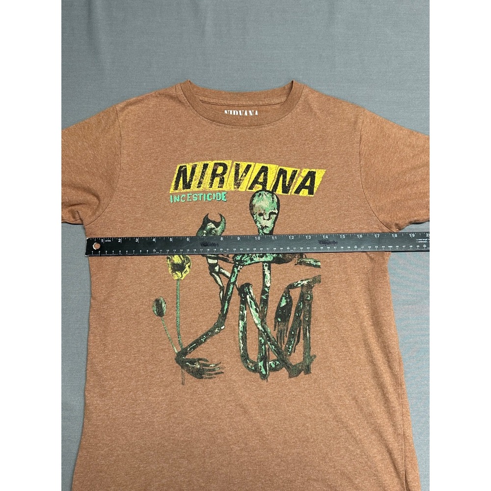 Nirvana Incesticide Graphic T-Shirt Mens Small Heather Brown Rock Off 2023 Band - Picture 3 of 6